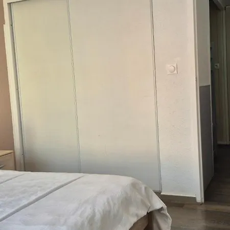Capri Bali C51, T4 Bien Equipe, Clim, Parking Petite Vue *