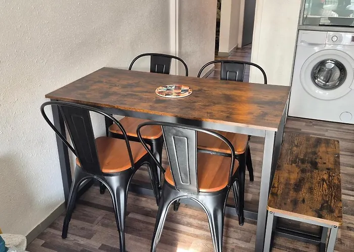 Capri Bali C51, T4 Bien Equipe, Clim, Parking Petite Vue Apartment