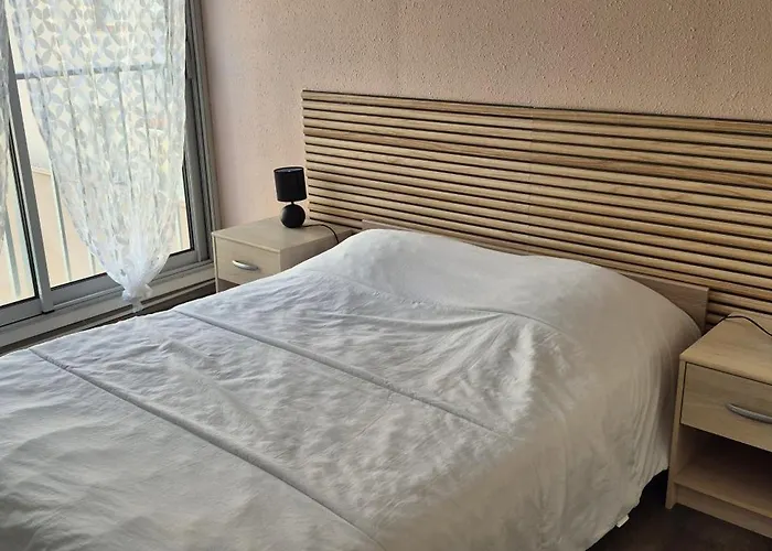 Capri Bali C51, T4 Bien Equipe, Clim, Parking Petite Vue Apartment