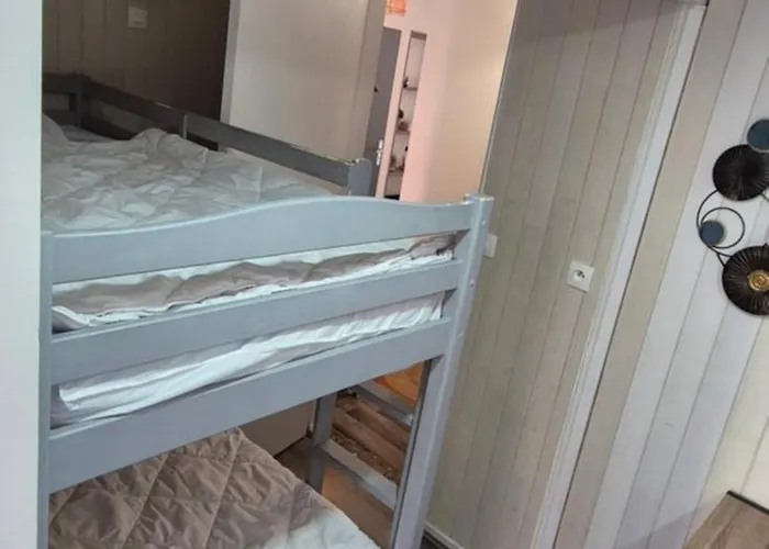 Capri Bali C51, T4 Bien Equipe, Clim, Parking Petite Vue Apartment Agde